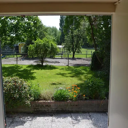 Сasa de vacaciones In With Garden, Cleaning Included *
